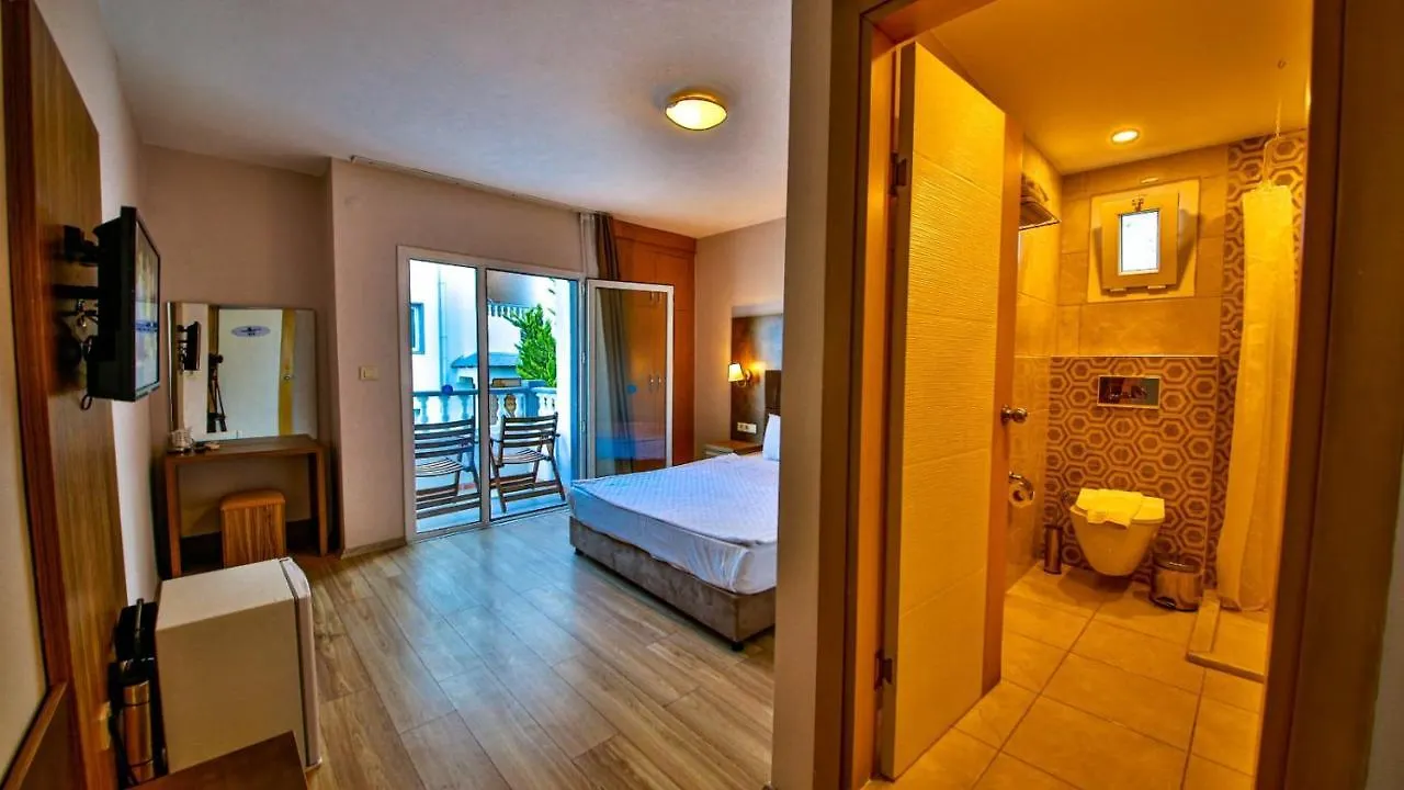 Smart Holiday Hotel Bodrum Bitez 4*,